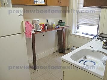 2nd image of 1444 Commonwealth Ave #Jr1