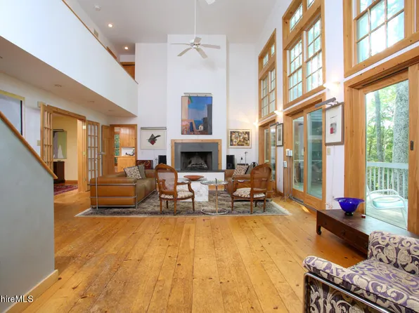 142 Main Rd, Monterey, MA 01245
