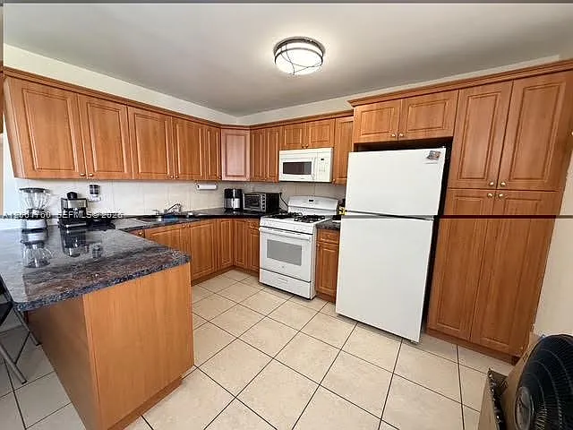 465 S Royal Poinciana Blvd #9B — Photo 8