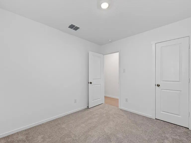 1316 Alfred St — Photo 8