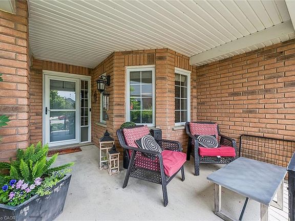 4th image of 916 Rush Meadow Ct