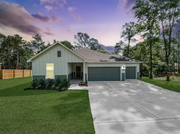 11779 Oakwood Ranch Dr, Willis, TX 77378