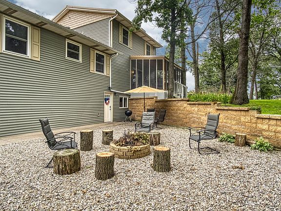 3rd image of 5073 E 900 N