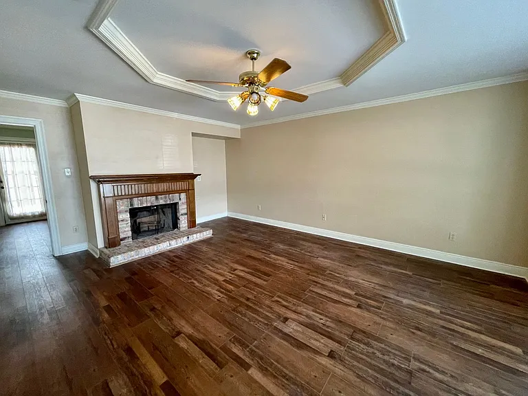 270 Hillcrest Rd #506 — Photo 2