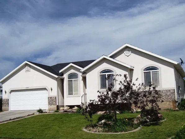 1382 N 820 W, Clinton, UT 84015