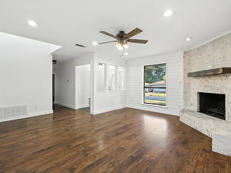 2902 Panhandle Dr — Photo 7