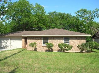 5709 Sayle St, Greenville, TX 75402