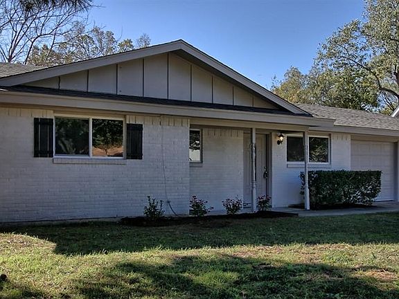 3rd image of 751 Briarwood Ln