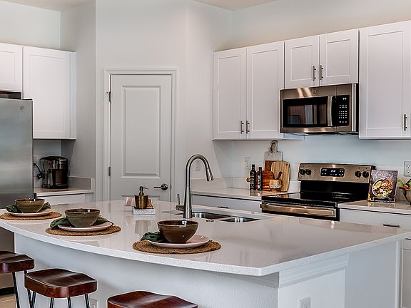 5th image of 8429 Lunar Skye St #Ervibq