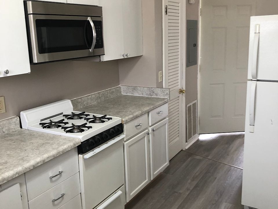 1st image of 6414 Boyd St #10