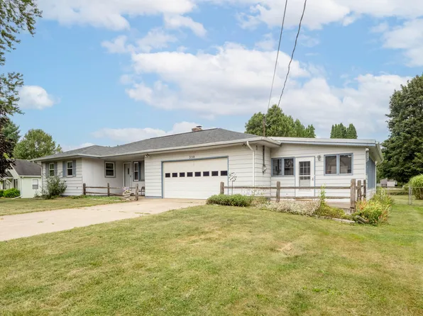 350 Frakes St, Vicksburg, MI 49097