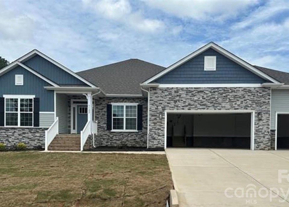 1st image of 1027 Penarth Dr #13
