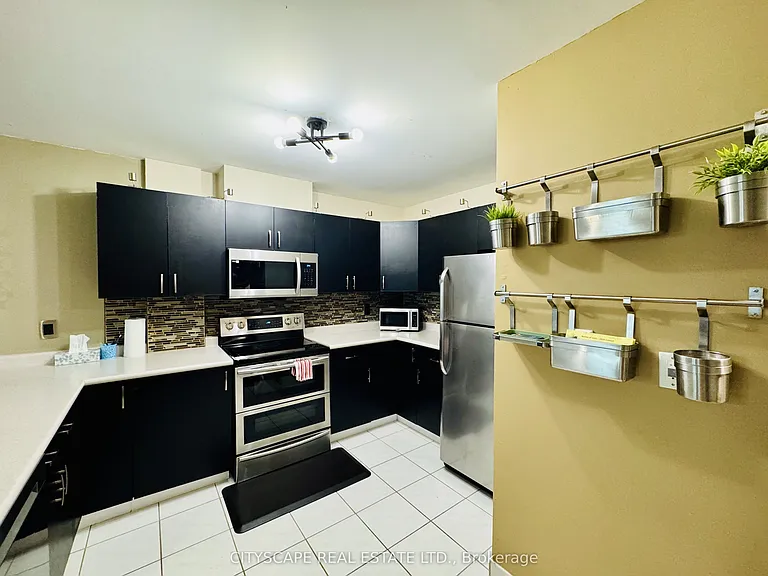540 Ouellette Ave #5F — Photo 10