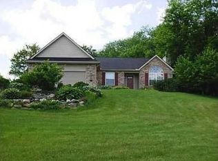 9540 N Bass Ct, Pinckney, MI 48169