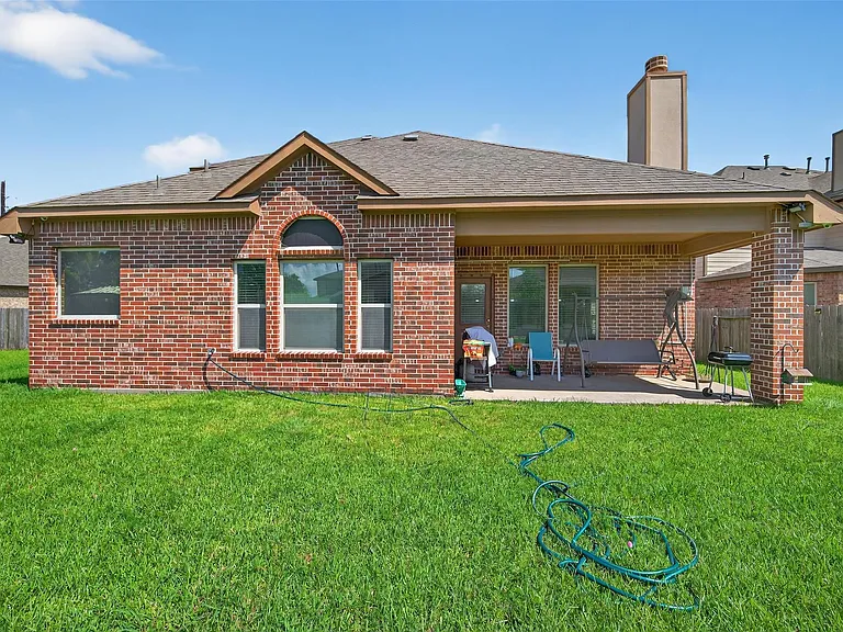 13935 Manobrook Ct — Photo 48