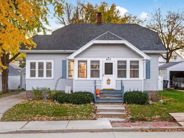 413 Wilson St, Little Chute, WI 54140