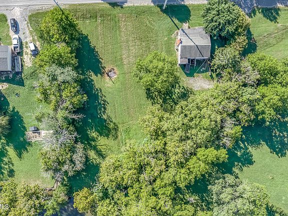 5th image of 632 Beaver Creek Rd