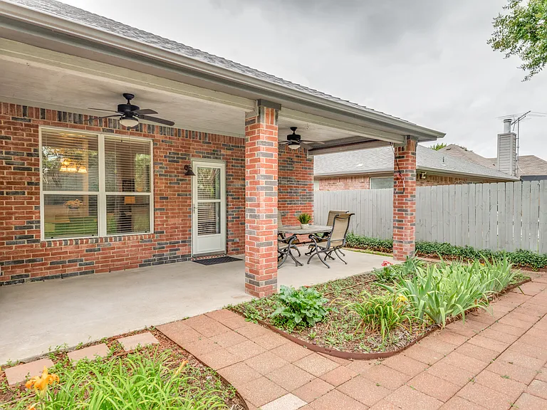 138 Lipan St — Photo 21