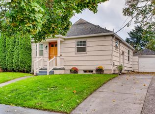 226 NE Morgan St, Portland, OR 97211