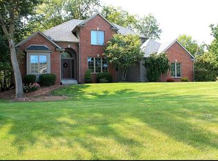 12020 Woodbourne Ct, Fort Wayne, IN 46845