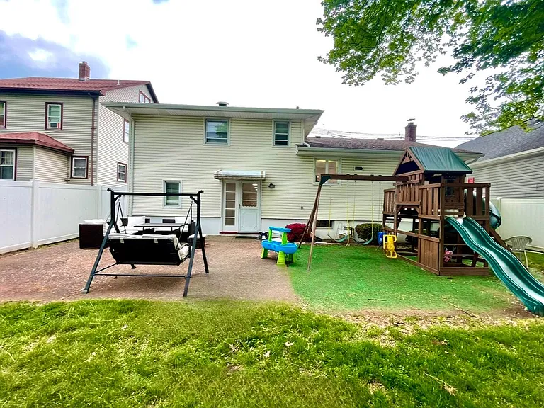 345 Raritan Rd — Photo 3