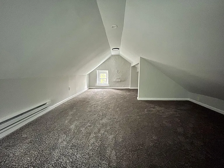1710 Lower Rocky Dale Rd #3 — Photo 6