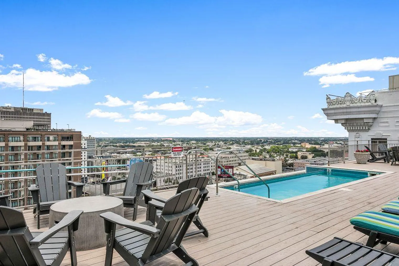 1 bed, 1.0 bath, 430 sqft, $3,829 — Photo 4