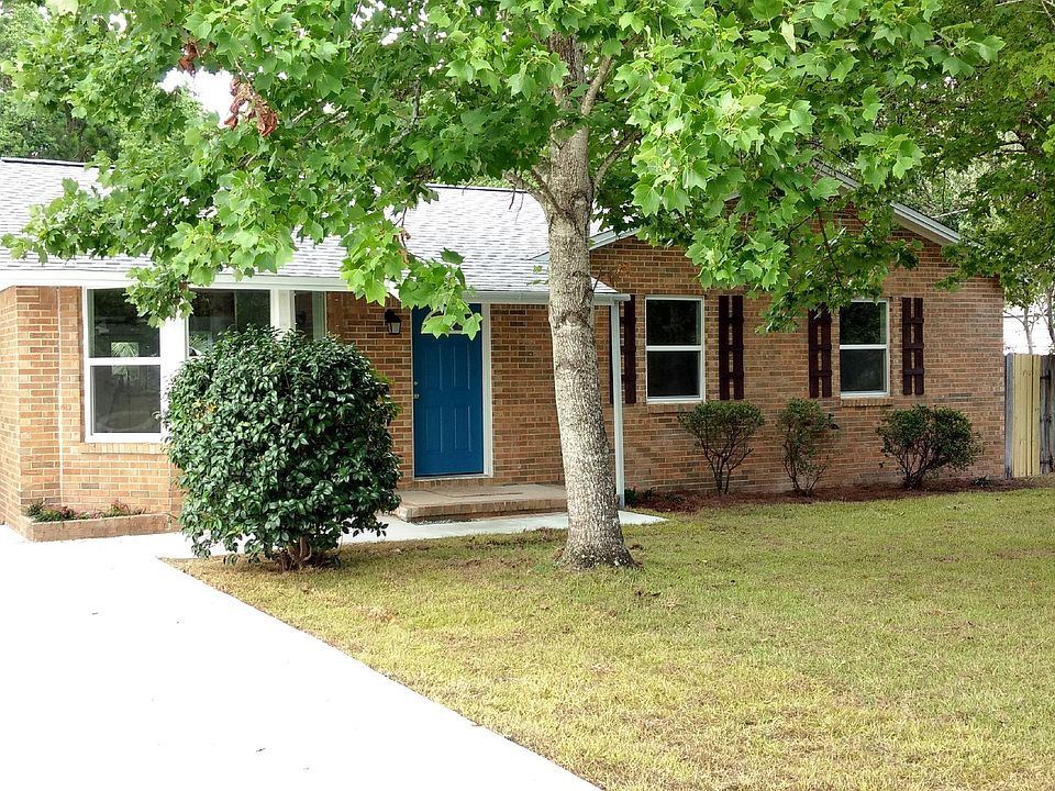 1st image of 305 Austin Ave