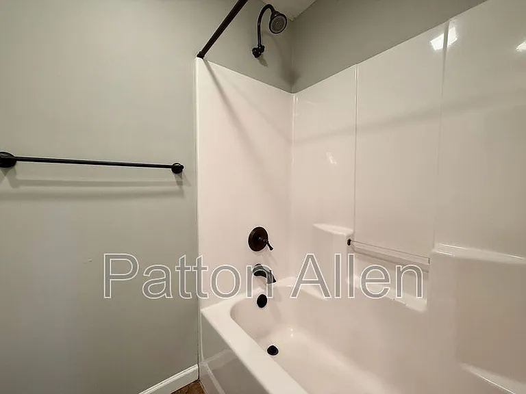 15 Lees Creek Rd #J — Photo 21
