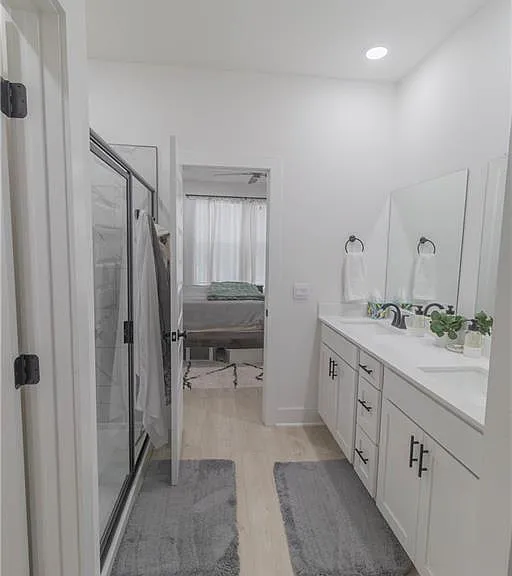 112 S Broyles Ave — Photo 15