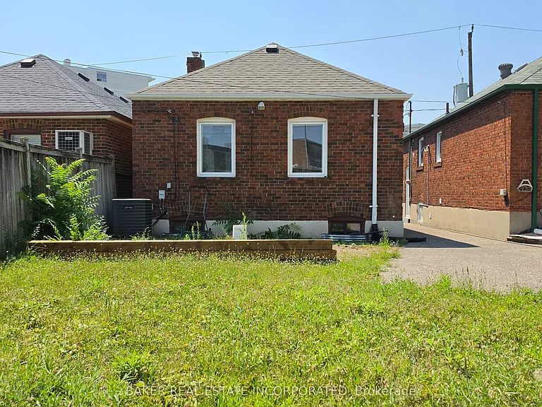 739 Vaughan Rd — Photo 14