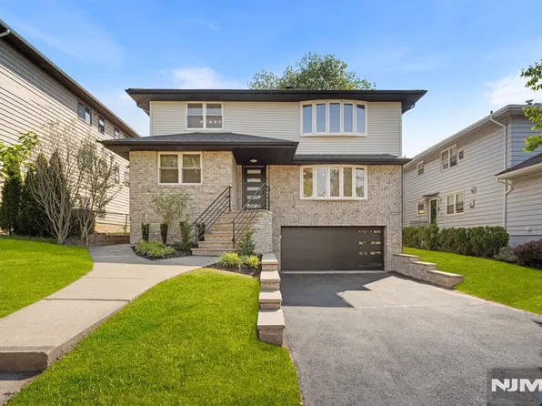 54 Columbia Avenue, Palisades Park, NJ 07650