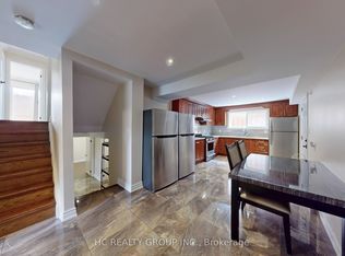 2 Heathrow Ct #BASEMENT, Markham, ON L3R 3T8