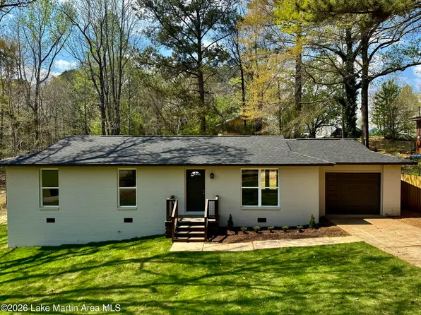 1430 Glenn St, Alexander City, AL 35010