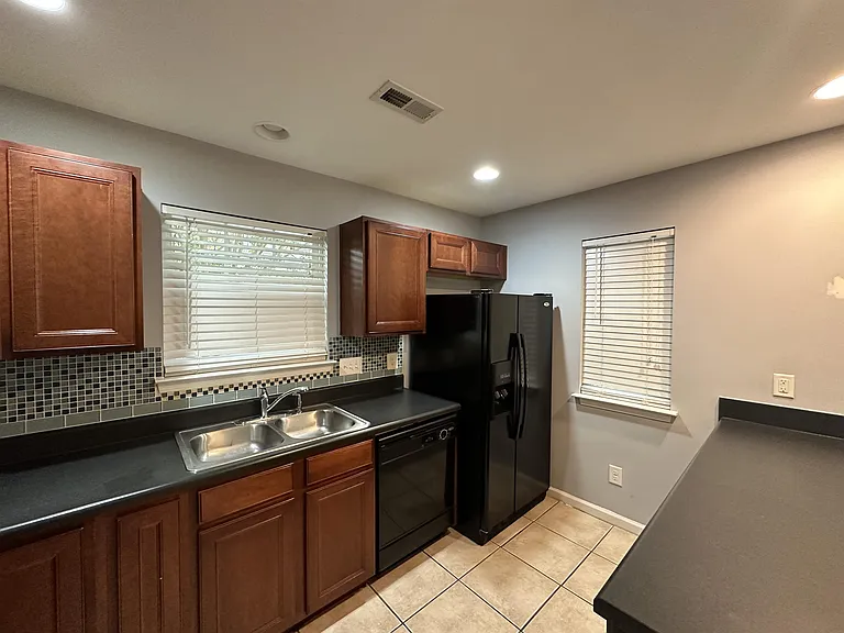11142 Derryrush Dr — Photo 6