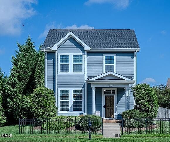 1st image of 1432 Palace Garden Way