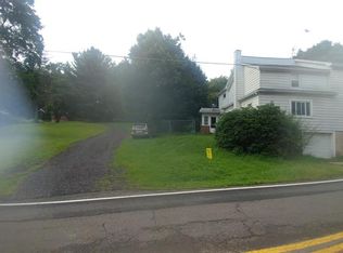 604 Lily Lake Rd, Wapwallopen, PA 18660