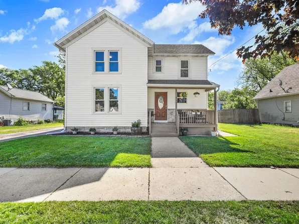 440 N Chatham St, Janesville, WI 53548