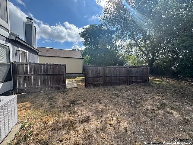 10010 Amber Field Dr — Photo 24