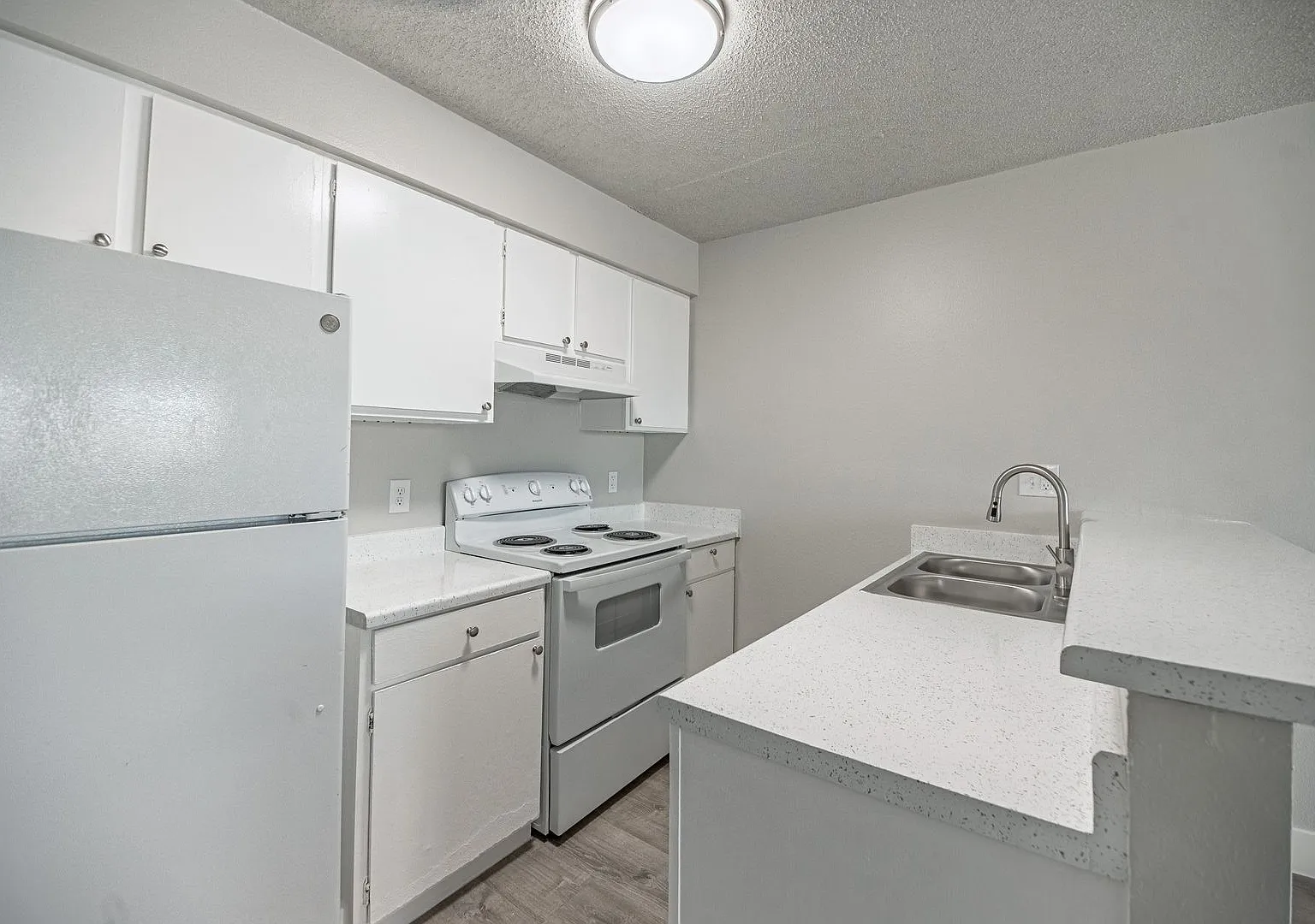 Affordable 1-Bedroom | Freshly Renovated + Storage Unit Included | Move-In Ready & Save First Mon... — Photo 1