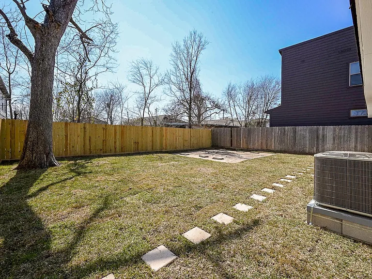 4710 Hershe St — Photo 14
