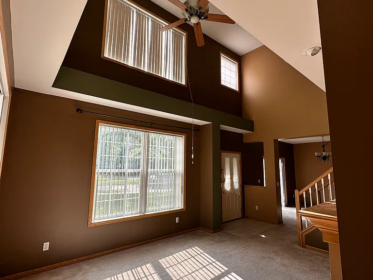 Another view of the livingroom facing the front entrance
