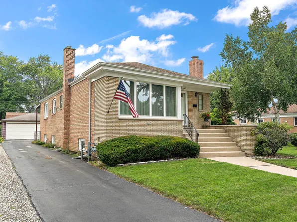 9020 S 49th Ave, Oak Lawn, IL 60453