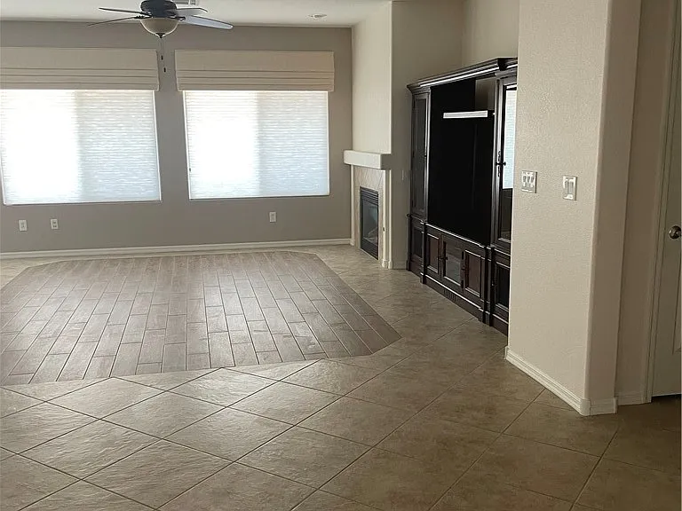 2356 Orangeburg Pl — Photo 13