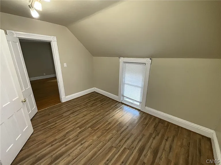 622 Sherman St — Photo 21