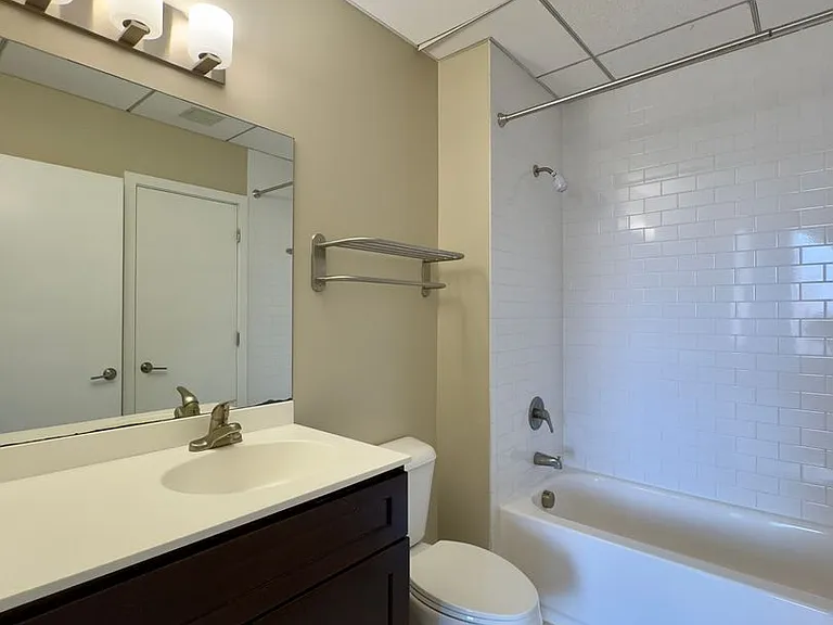 Charming 1 Bedroom/1 Bathroom Apartment Unit in Downtown Baltimore, MD! Unit 416 — Photo 135