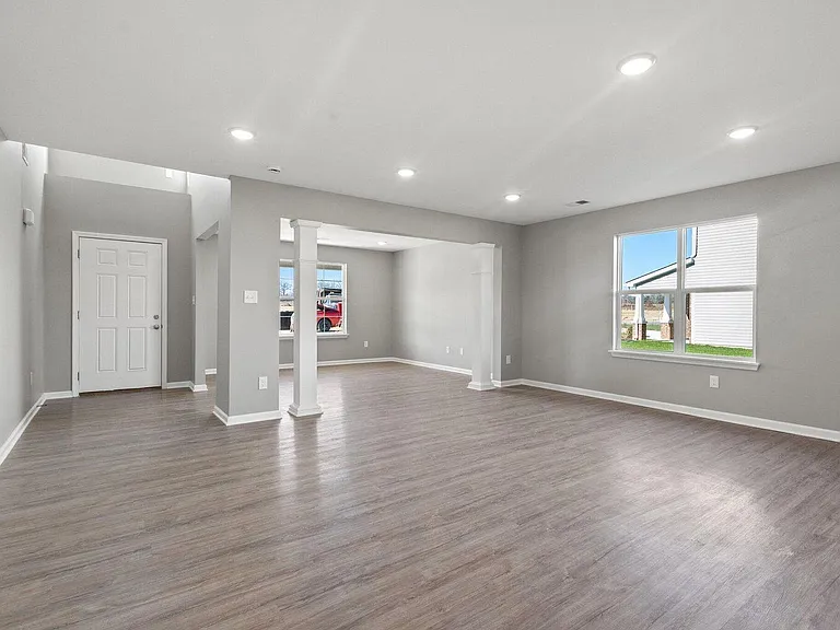186 Oxford Landing Dr — Photo 7