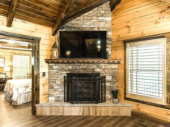 5th image of 111 Guill Ln