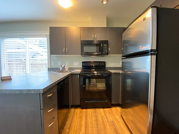 2nd image of 5229 Lynn Pl
