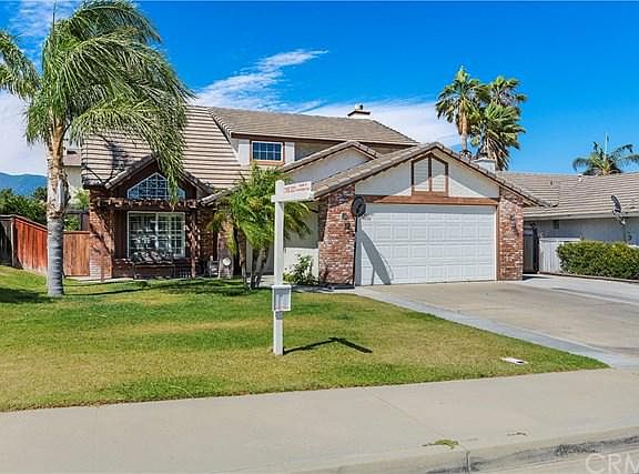3rd image of 2456 W Buena Vista Dr